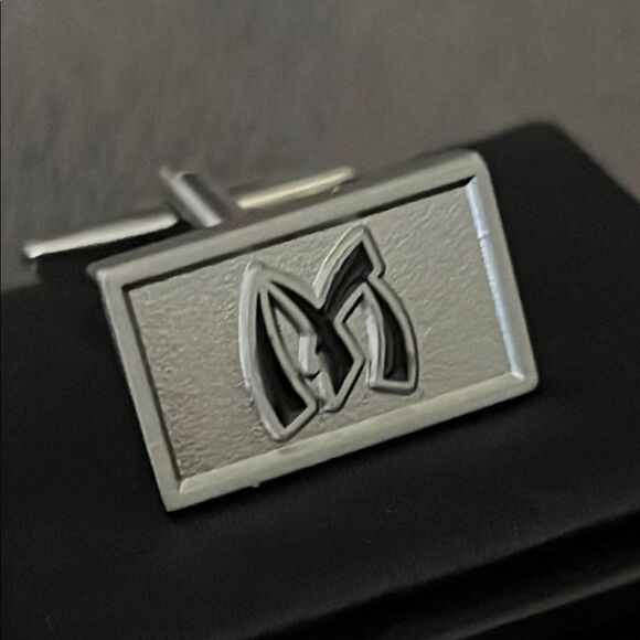 New Mishumo Silver Rectangular Cufflinks - Picture 3 of 7